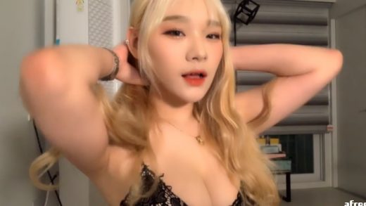 30 Minutes IN Korea Titty Heaven